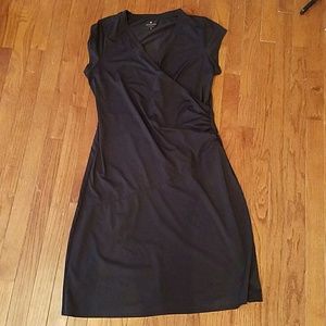Athleta nectar black ruched dress L